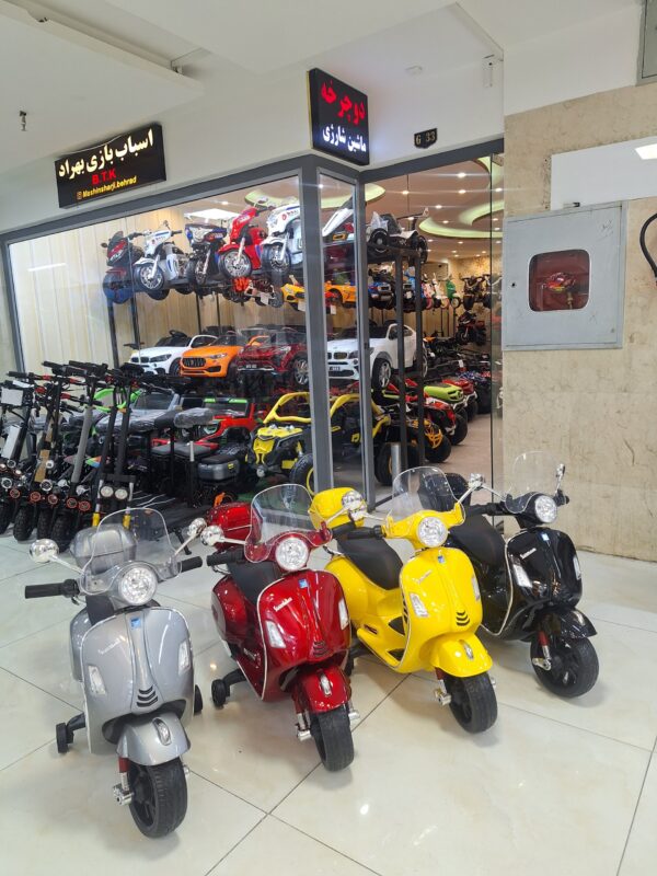 موتور شارژی وسپا دوموتوره متالیک باکس دار لاستیک اسفنجی vespa